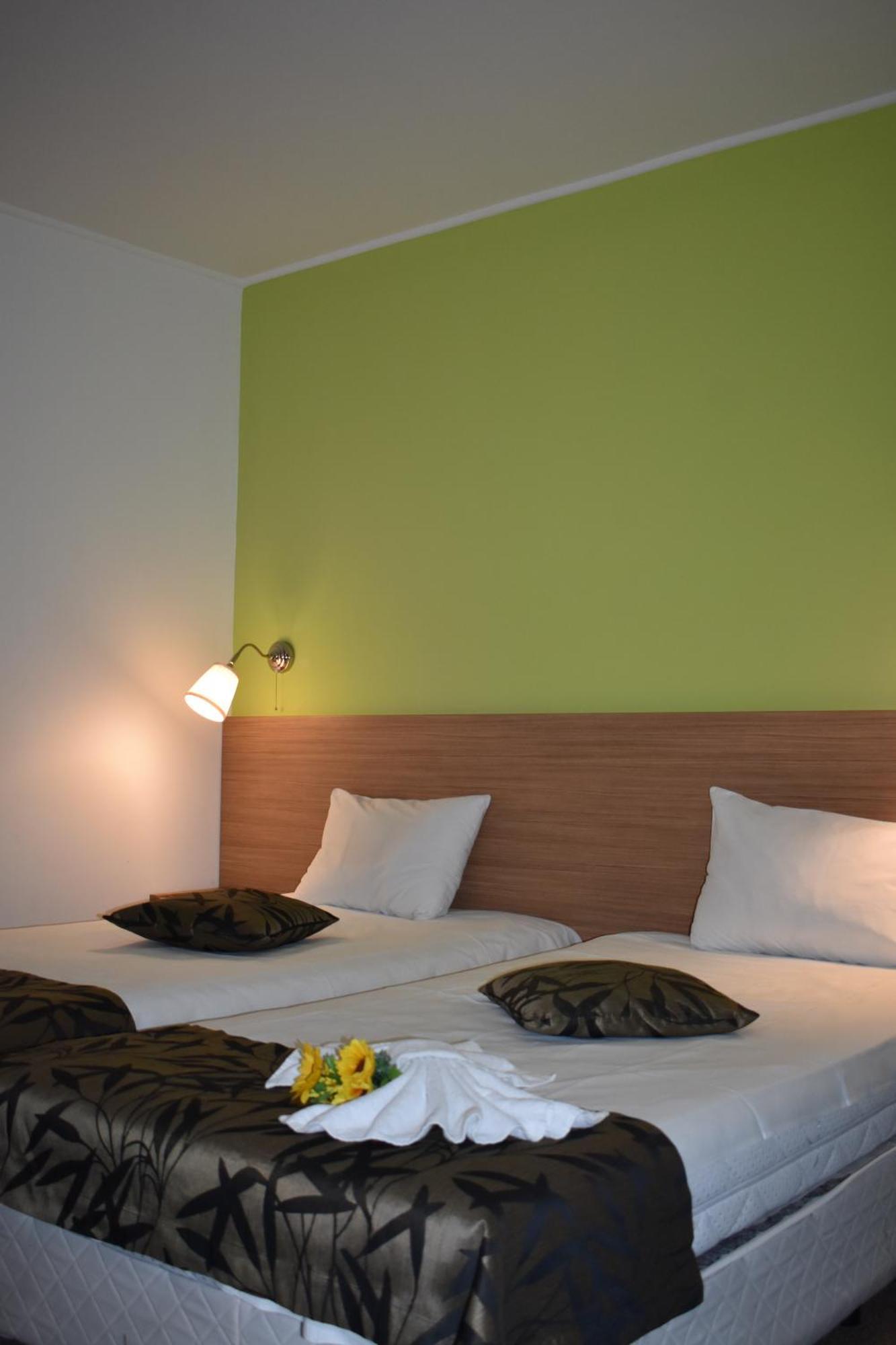 Green Hisar Hotel Family Hiszarja Kültér fotó